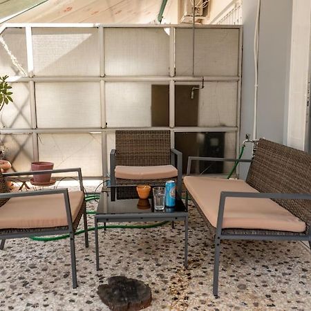 Saffron Apartment In Central Athene Buitenkant foto