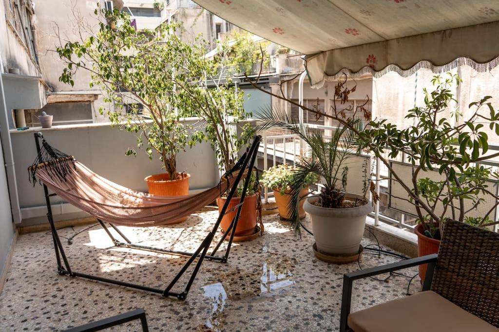Saffron Apartment In Central Athene Buitenkant foto