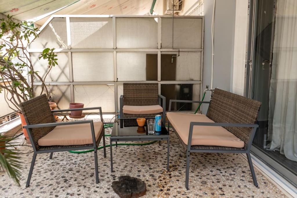 Saffron Apartment In Central Athene Buitenkant foto