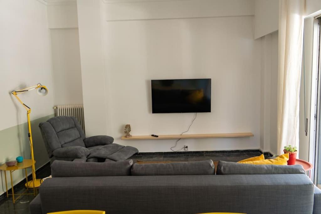 Saffron Apartment In Central Athene Buitenkant foto
