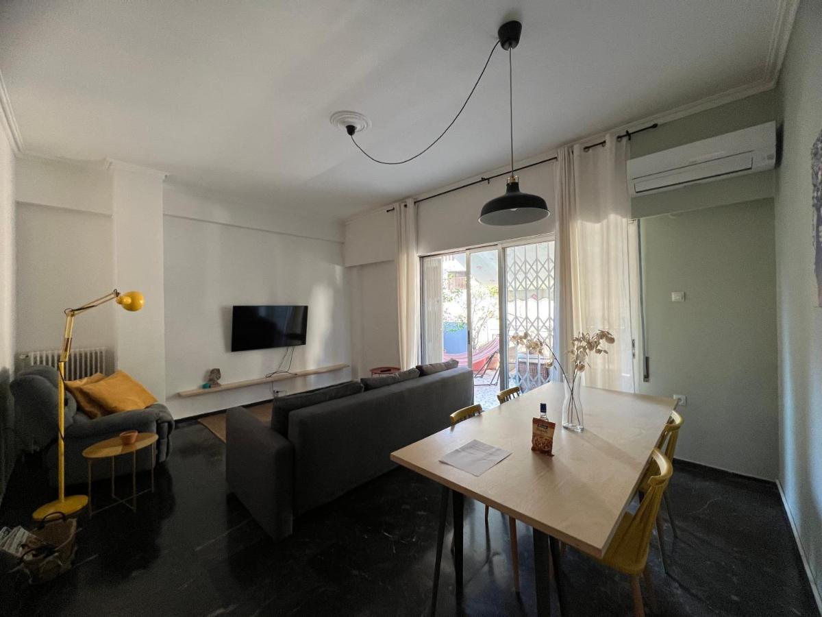 Saffron Apartment In Central Athene Buitenkant foto
